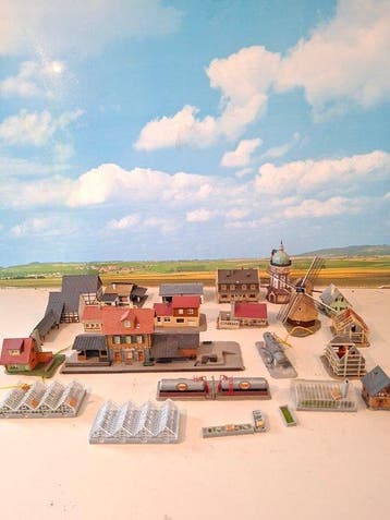 Faller, Vollmer, Pola N - Modeltrein (22) - station,, Nieuw