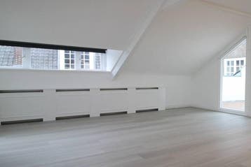 Appartement Halstraat in Breda, Noord-Brabant, Via bemiddelaar, Breda, Appartement