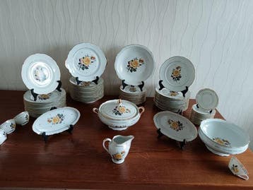 Tafelservies (71) - Porselein