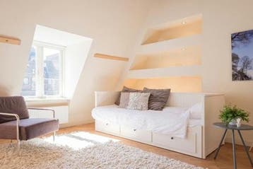 Studio Sweelinckstraat in Den Haag, Minder dan 20 m², Den Haag