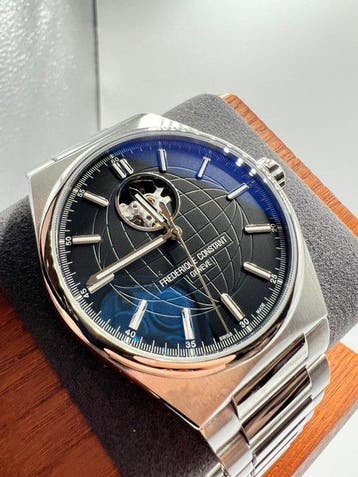 Frédérique Constant - Highlife Heartbeat Automatic -, Nieuw