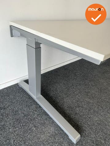 Steelcase Bureau - Slinger verstelbaar - 180x80 - zilvergrij, Werkplek, Ophalen of Verzenden, Gebruikt, Bureau