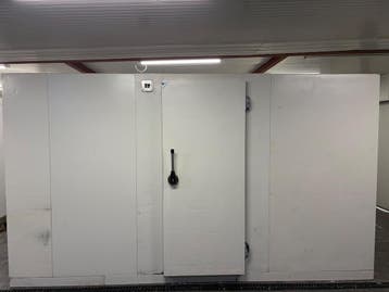 Vriescel 388 x 335 x 230 cm, Nieuw in verpakking, Koelen en Vriezen