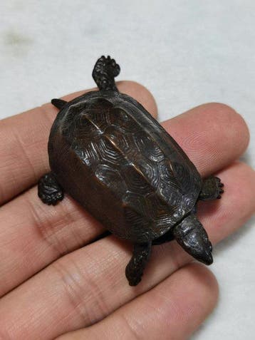 Annosuke Turtle-shaped Copper Incense Box - Snijwerk Koper -
