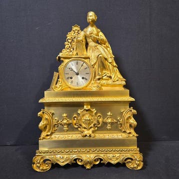 Figurale pendule Empire - Verguld brons - 1820 - Religieuze, Antiek en Kunst