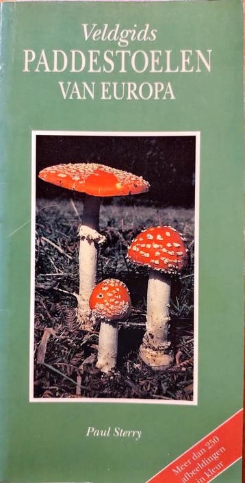 Veldgids paddestoelen van Europa - P. Sterry 9789021592763, Boeken, Verzenden, Gelezen, P. Sterry