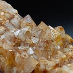 Glanzende kwarts met limoniet, Sardinië Kristallen op matrix