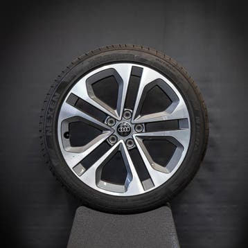 18 inch velgen Audi A3 Zomerbanden 225/40/18  Origineel, 18 inch, Gebruikt, Banden en Velgen, Ophalen of Verzenden