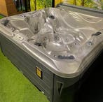 Jacuzzi spa Admire incl garantie, Gebruikt, Pomp, Vast