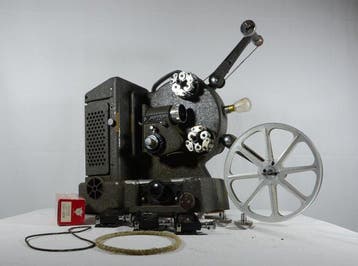 heurtier Super B série 44 B Tri-Film Filmprojector