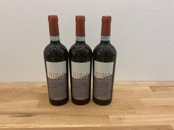 2015 Elena Fucci, Titolo - Basilicata - 3 Flessen (0.75, Nieuw