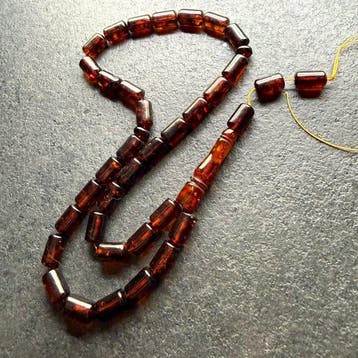 Tesbih-gebedskralen in barrelvorm - Barnsteen - Baltic amber