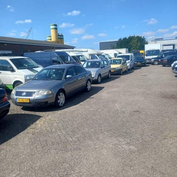 Wegens grote export order alle merken auto’s gevraagd export