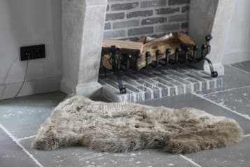 Schapenvacht Taupe 110 x 65 cm, Huis en Inrichting, Ophalen of Verzenden, Nieuw