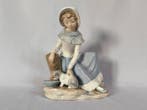 Nao by Lladró - Beeldje - Dziewczyna z kotem - Vicente