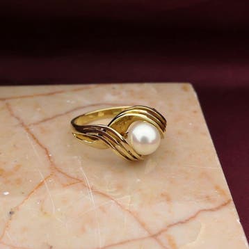 Vintage gouden ring met parel, 18 tot 19, Gebruikt, Ophalen of Verzenden, Met edelsteen
