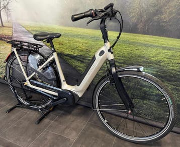 Gazelle Grenoble C8 Elektrische Damesfiets | Middenmotor, Ophalen of Verzenden, Zo goed als nieuw, 47 tot 51 cm, 50 km per accu of meer