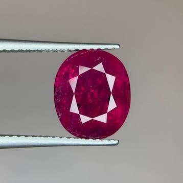 1 pcs Rood Robijn - 5.75 ct - Gem research Swiss Lab (GRS) -, Nieuw