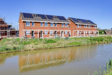 Te huur: Huis Uiterdijk in Strijen, Strijen, Zuid-Holland