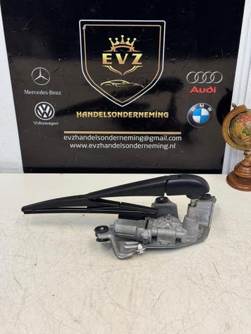 Ruitenwisser motor achter Toyota Auris Touring bj.2016, Auto-onderdelen, Gebruikt, Toyota