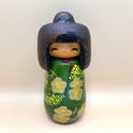 Creatieve Kokeshi-pop door Kyoho Aramaki - Uitgehouwen