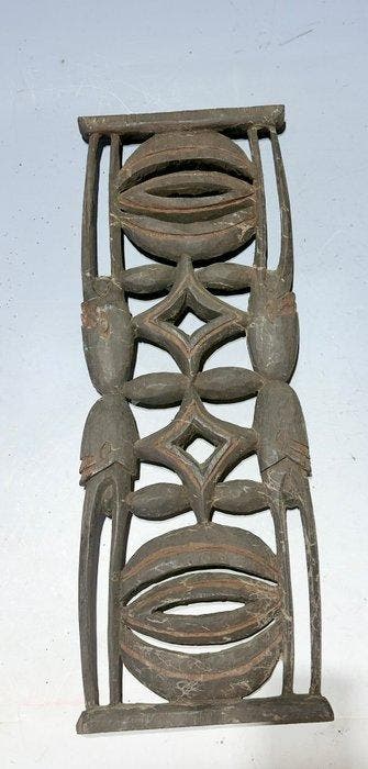 Asmat voorouderbeeldhouwkunst - Coastal Asmat - West-Papoea