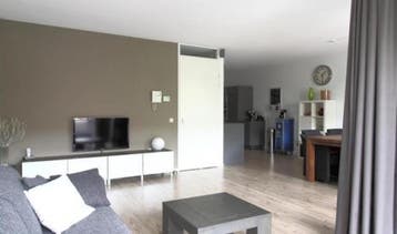Te Huur 2 Kamer Appartement Groen van Prinstererstraat In Am, Huizen en Kamers, Huizen te huur, Direct bij eigenaar, Appartement