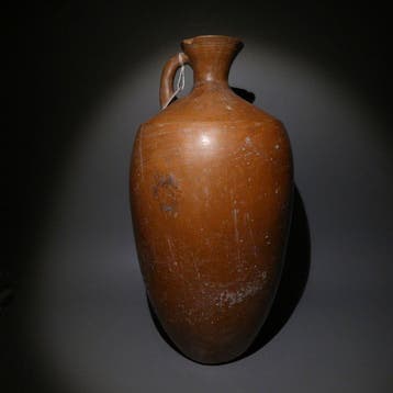 Oud-Egyptisch Aardewerk Kanvormige vaas met handvat. 30,5 cm