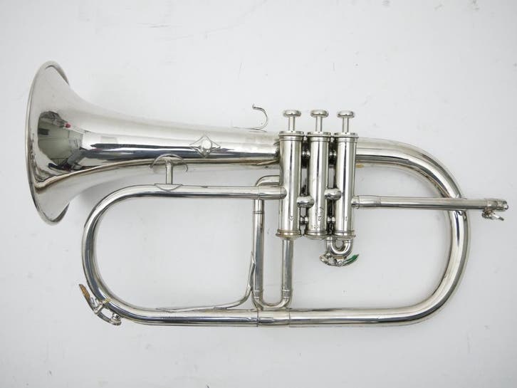Bugel F. Besson model Brevete vernikkeld jazzhorn, Muziek en Instrumenten, Blaasinstrumenten | Trompetten, Bes-trompet, Gebruikt