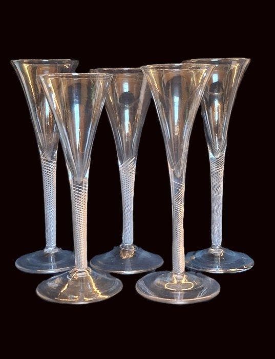 Champagne fluitje (5) - 5 Champagneglazen c1750 - Loodglas -, Antiek en Kunst, Antiek | Glas en Kristal