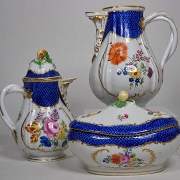 Porcelaine de Paris - Parts of a magnificent coffee service, Antiek en Kunst