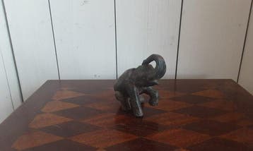 P. Chenet - Beeld, Olifanten - 9 cm - Brons