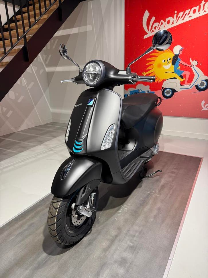 Vespa Primavera S 50 Scooter, Fietsen en Brommers, Scooters | Vespa, Maximaal 45 km/u, Vespa S, Benzine, Nieuw, Ophalen of Verzenden