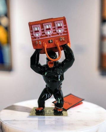 Lyssandre Saint York - Kong x Hermes ( credit card bitcoin