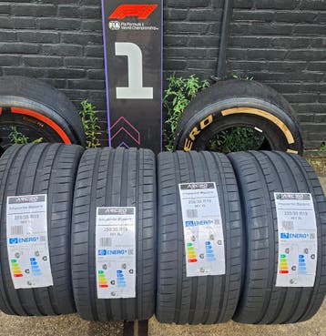 255/35r19 96Y XL Dot26 Nieuwe Banden Made in Europe, 255 mm, Nieuw, Band(en), Zomerbanden