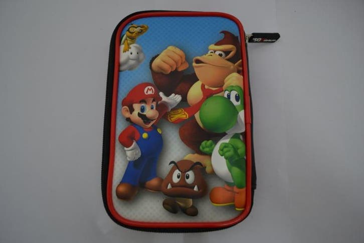 Nintendo 3DS Carrying Case - Super Mario, Spelcomputers en Games, Spelcomputers | Nintendo Portables | Accessoires, Zo goed als nieuw