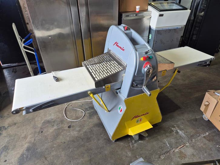 Uitrolmachine / bakkerij apparatuur VEILING, Zakelijke goederen, Horeca | Keukenapparatuur, Gebruikt, Bakkerij en Slagerij