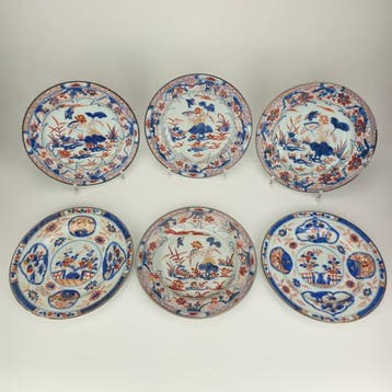 Bord (6) - Porselein - Zes Chinese Imari-borden