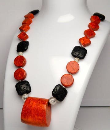 Koraal - Red Coral & Black Lava - Halsketting