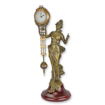 A TABLE CLOCK MYSTERIEUSE HELT BY A DRESSED WOMAN, Verzenden, Nieuw