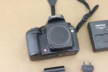 Pentax K10D body + accessoires Single lens reflex camera, Nieuw