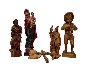 Beeldje - Set van 7 beeldjes (7) - Hout, Antiek en Kunst