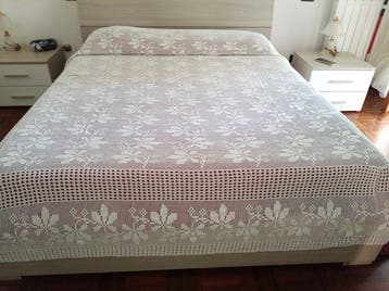 Bedsprei - 370 cm - 250 cm, Antiek en Kunst