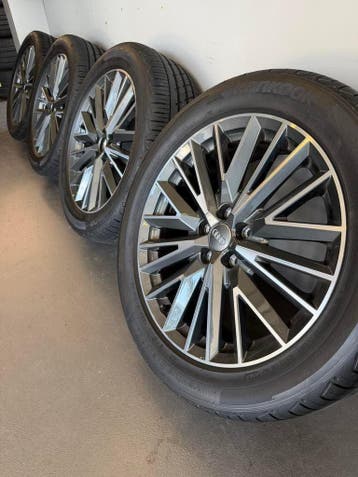 Demo Orig Audi Q3 F3/FJ 19 inch velgen Zomer 7.3mm VW Skoda, Auto-onderdelen, Banden en Velgen, 19 inch, Gebruikt, Banden en Velgen