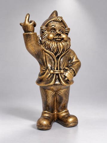 Beeld, naughty bronze gnome with middle finger - 30 m -