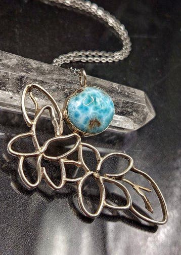 Sieraad Hoana ambachtelijk, van zilver 925 met Larimar,