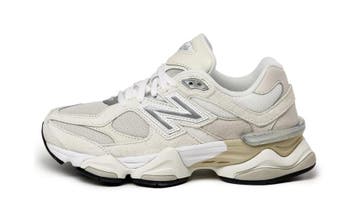 New Balance 9060 Sea Salt Moonbeam, Nieuw