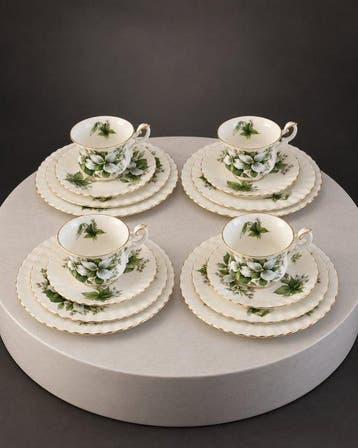 Royal Albert - Koffie- en theeservies (16) - Trillium -