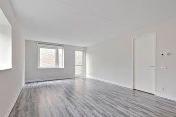 Appartement Lulofsdwarsstraat in Den Haag, Huizen en Kamers, Den Haag, Den Haag, Via bemiddelaar, Appartement