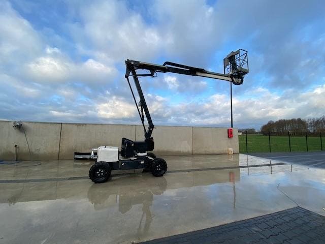 Te Koop Nifty HR12DE 4x4 Bouwjaar 2020, Zakelijke goederen, Machines en Bouw | Liften, Steigers en Ladders